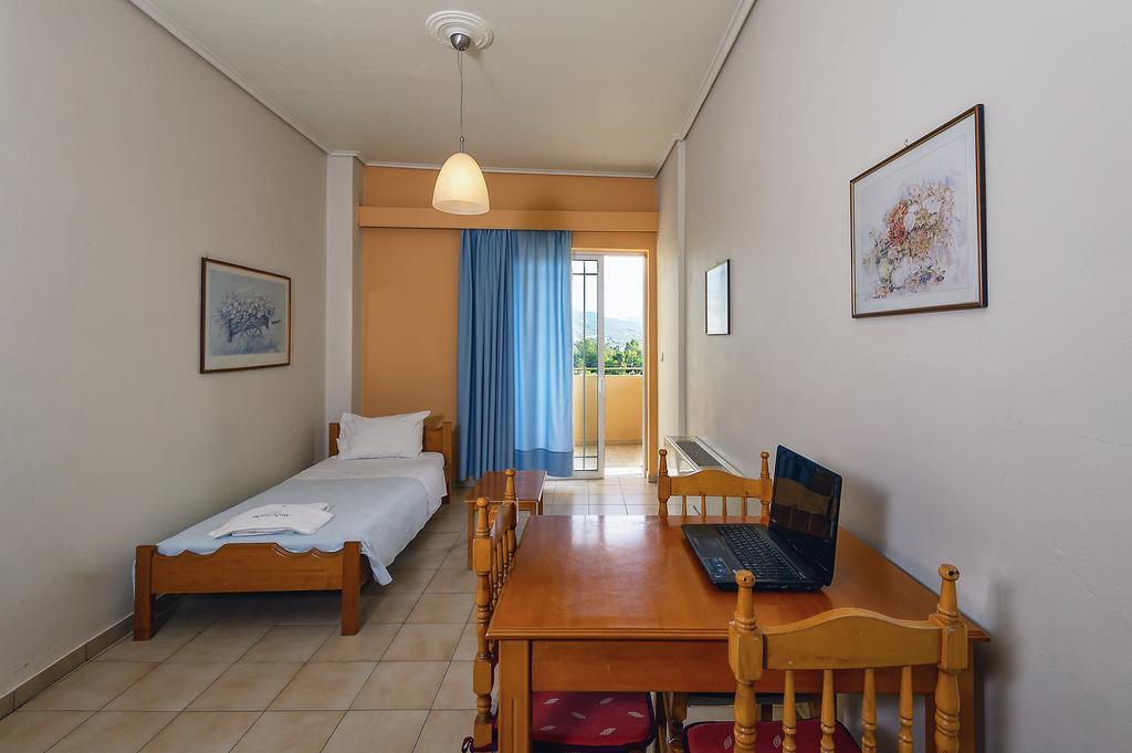 Hotel Fotini Kalamata Phòng bức ảnh